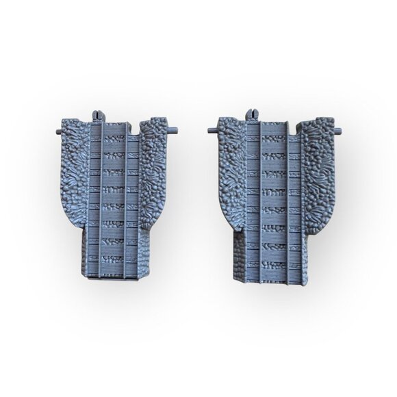 Thomas and Friends Elsbridge Train Set With Tracks Tunnels and Accessories - Picture 5 of 16